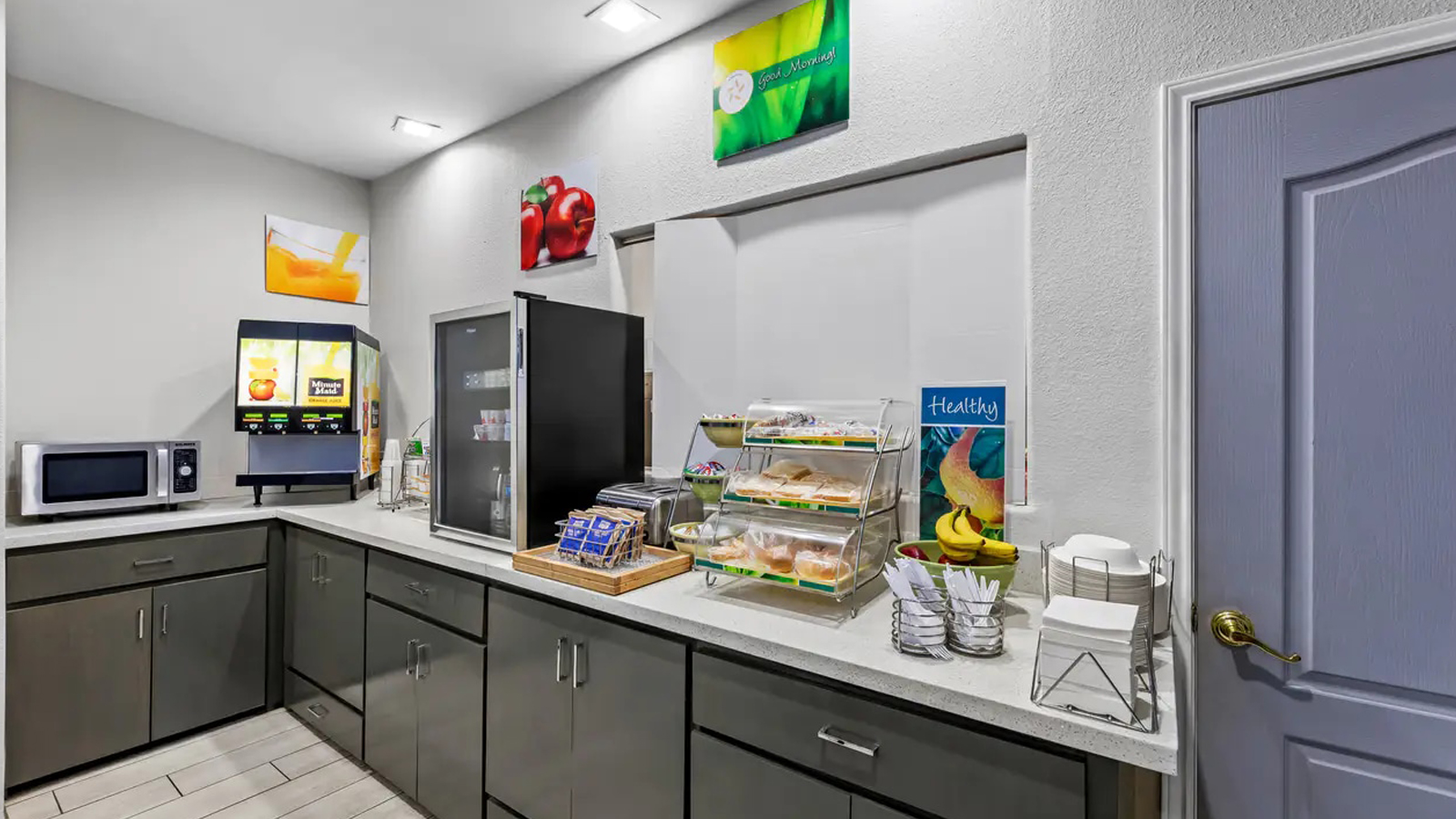 Spacious Breakfast Area Tempting Breakfast Sitting Area Enjoy Breakfast