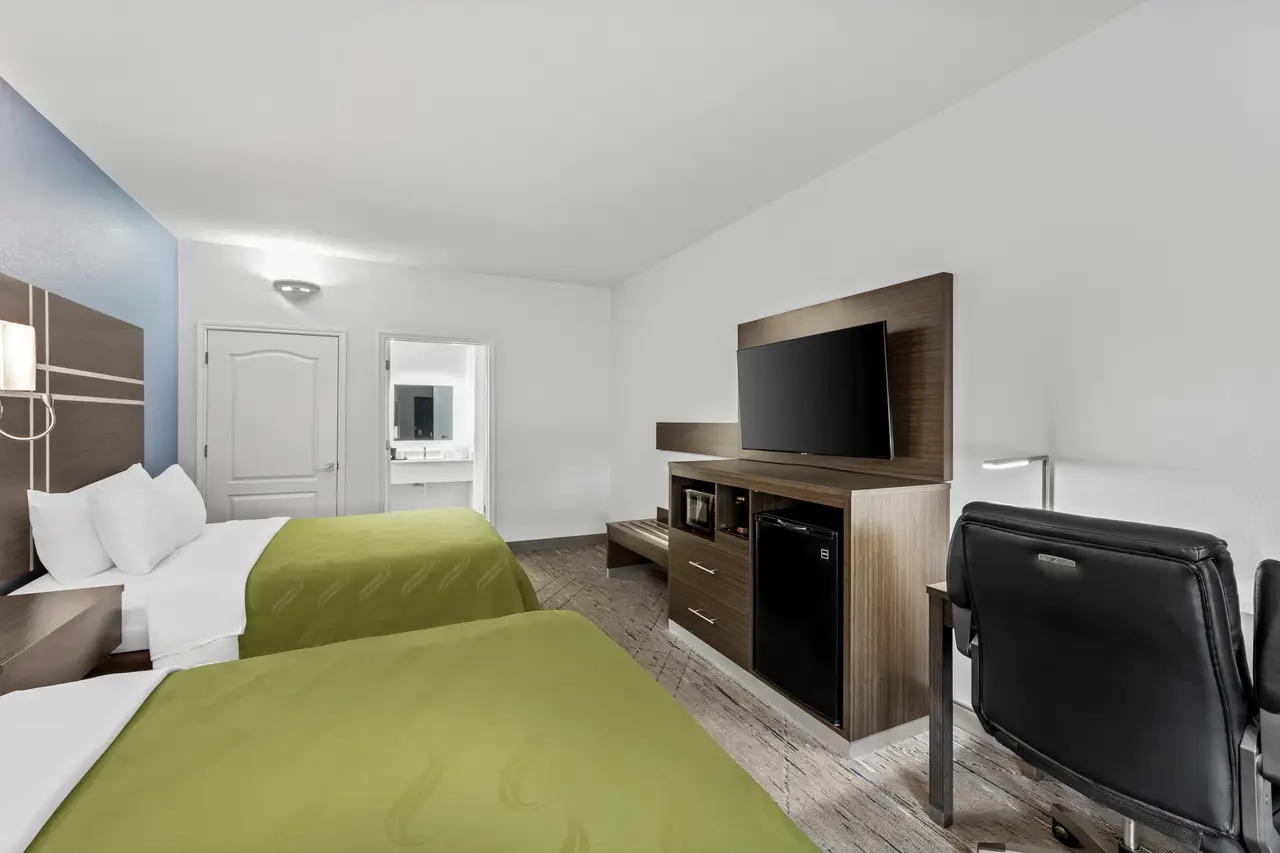 Guest room with king