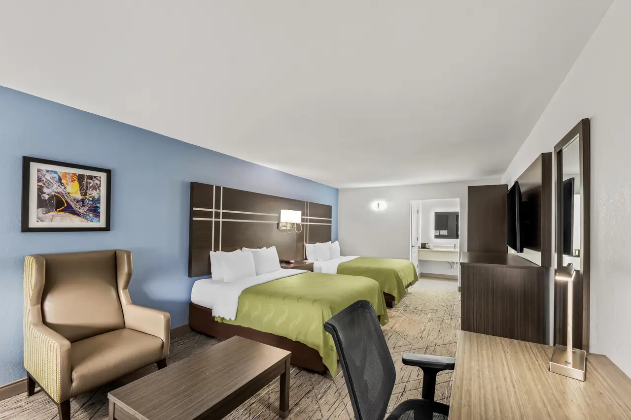 Guest room with king